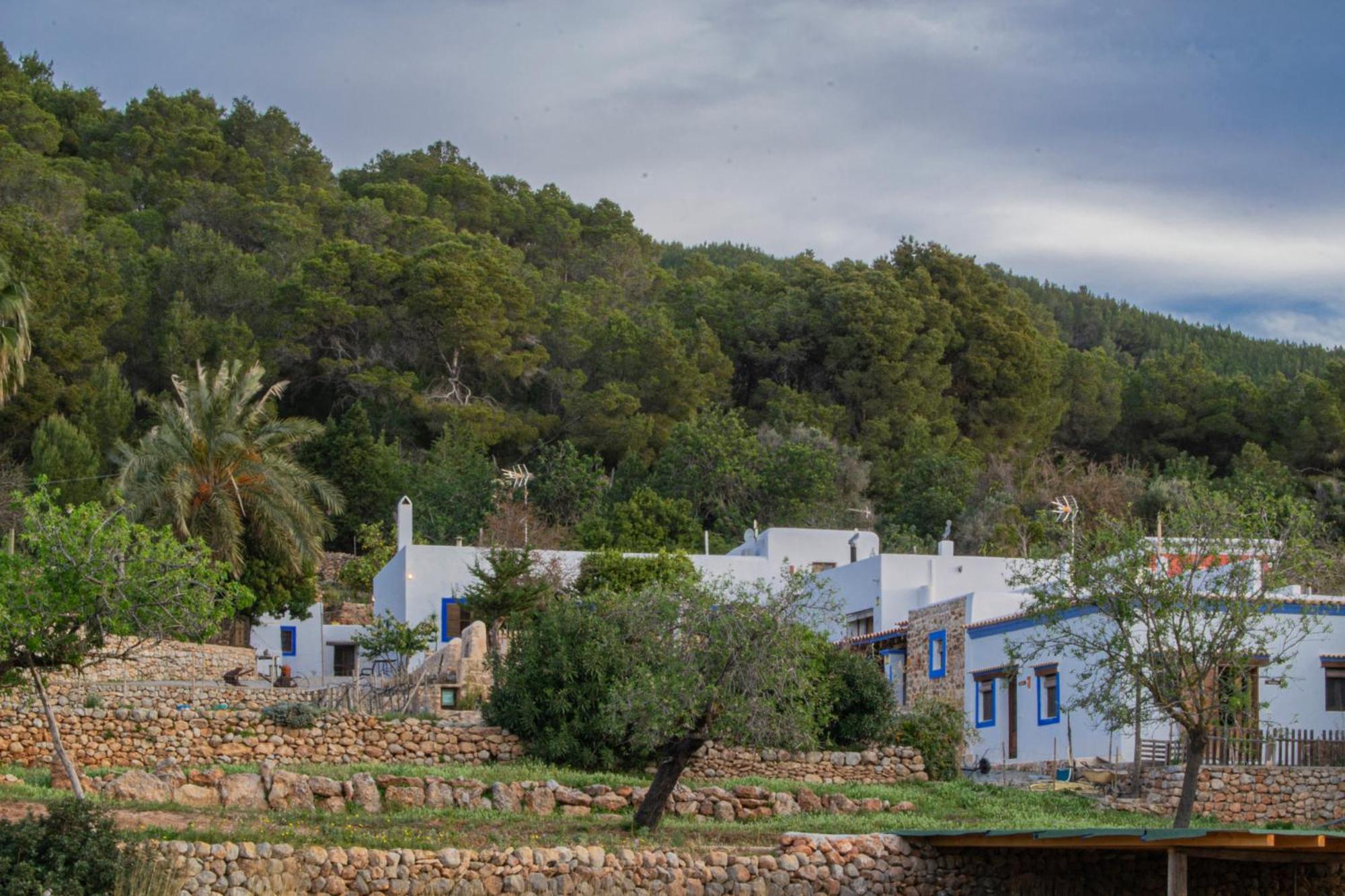 Agroturismo Rural Can Prats Apartment Sant Carles de Peralta Exterior photo